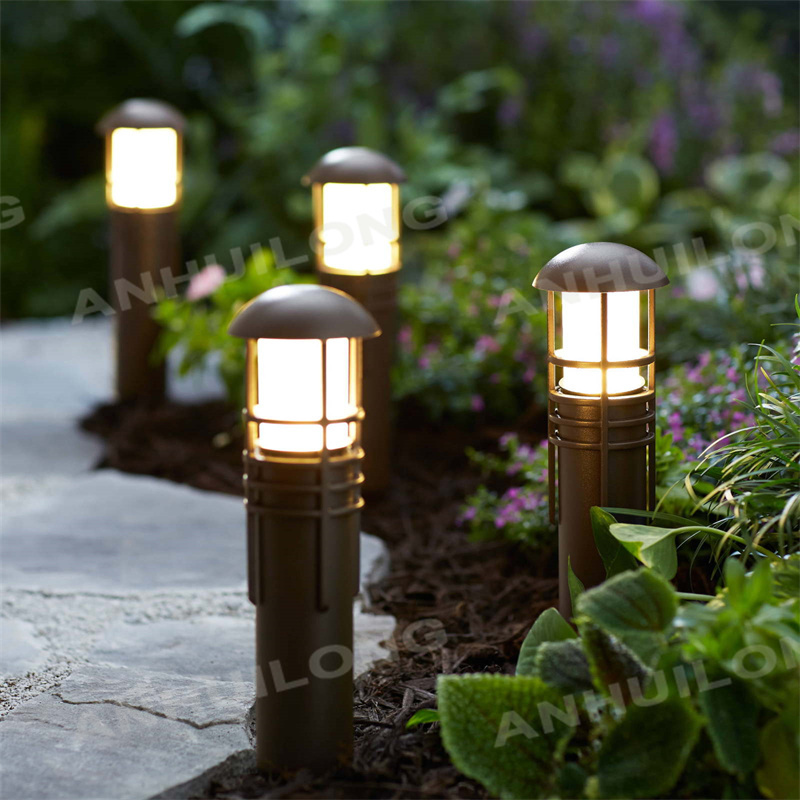 <h3>Maintenance-free corten steel lights for landscaping</h3>
